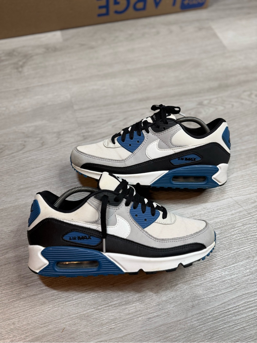 Nike Air Max 90 White Black Blue Gray Sneaker size 10 men no box